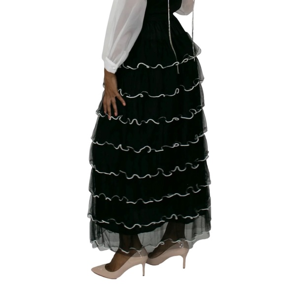 #A116   Nancy  Black Tiered Pearlcore Maxi Skirt mesh tulle NWT size M - Picture 3 of 6